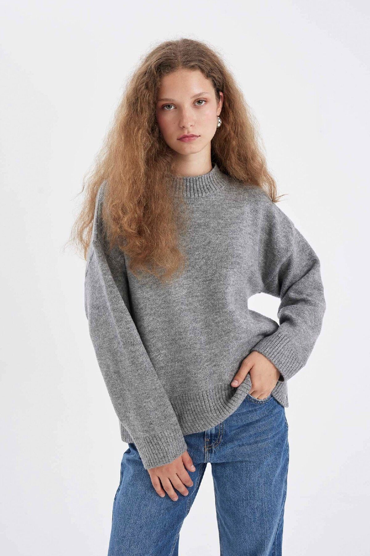 Oversize Geniş Kalıp Yarım Balıkçı Yaka Uzun Triko Kazak R6044az24wn Oversize Geniş Kalıp Yarım Balıkçı Yaka Uzun Triko Kazak R6044az24wn