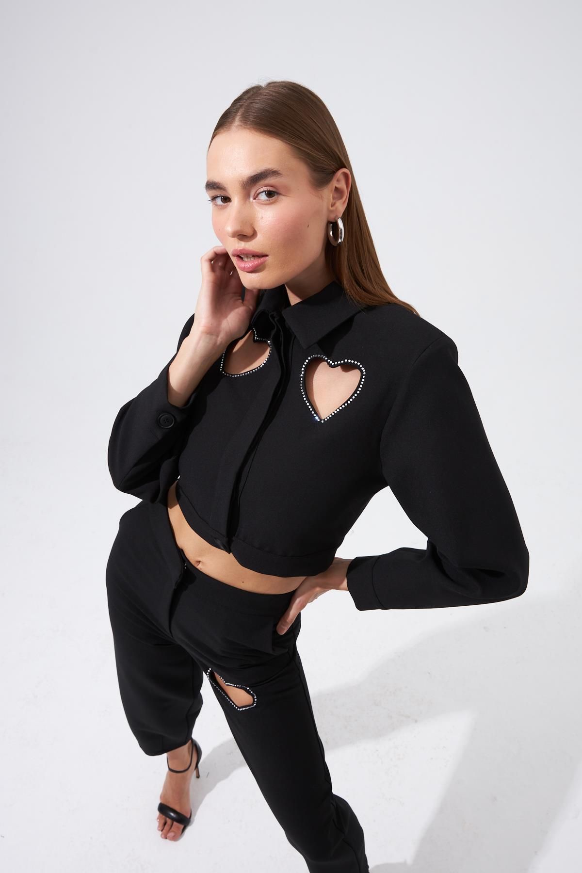 Love Serisi Straz Taşlı Blazer Ceket Siyah Love Serisi Straz Taşlı Blazer Ceket Siyah