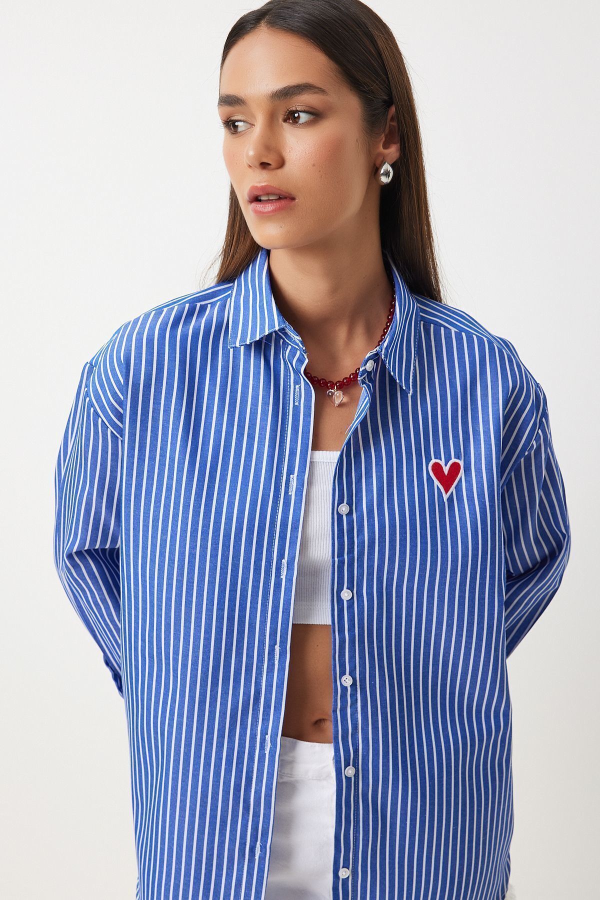 Kalp Nakışlı Çizgili Oversize Poplin gömlek Lacivert Beyaz Ldx0001 Kalp Nakışlı Çizgili Oversize Poplin gömlek Lacivert Beyaz Ldx0001