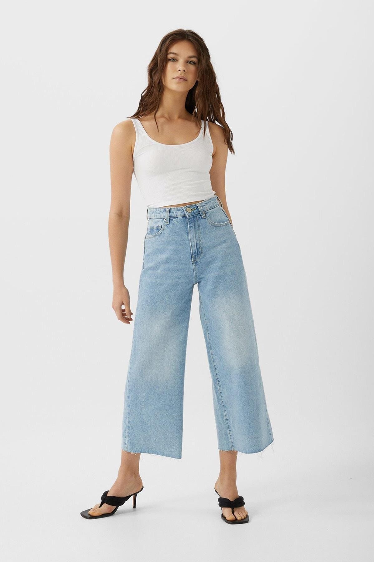 Kadın Siyah Ve Beyaz 2’li Crop Top Paketi Kadın Siyah Ve Beyaz 2’li Crop Top Paketi