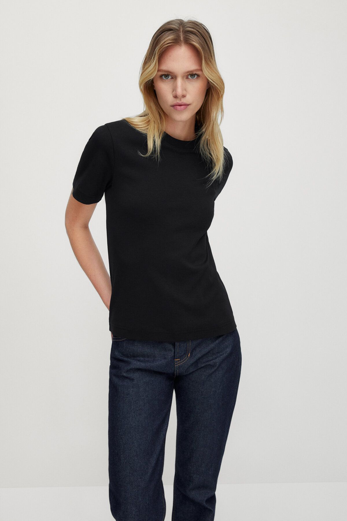 Kısa Kollu Pamuklu T-shirt Kısa Kollu Pamuklu T-shirt