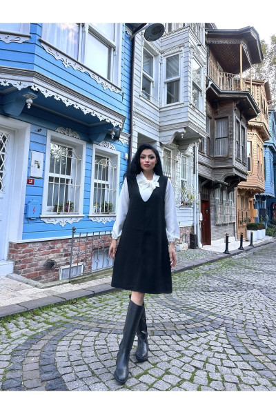 Siyah Kısa Kaşe V Yaka Jile Elbise Siyah Kısa Kaşe V Yaka Jile Elbise