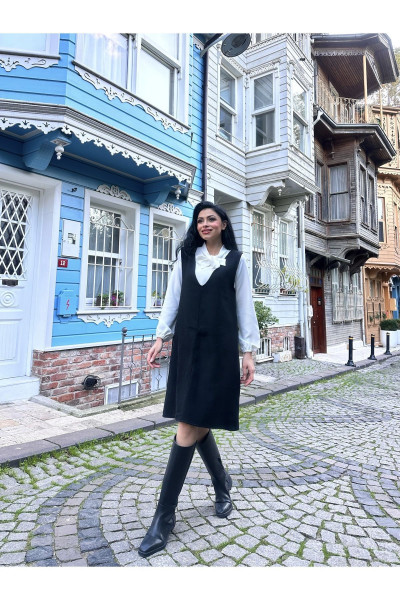 Siyah Kısa Kaşe V Yaka Jile Elbise Siyah Kısa Kaşe V Yaka Jile Elbise