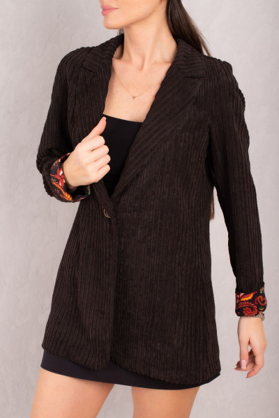 Kadın Siyah Kol İçi Desenli Tek Düğmeli Kadife Ceket ARM-24K001056 Kadın Siyah Kol İçi Desenli Tek Düğmeli Kadife Ceket ARM-24K001056
