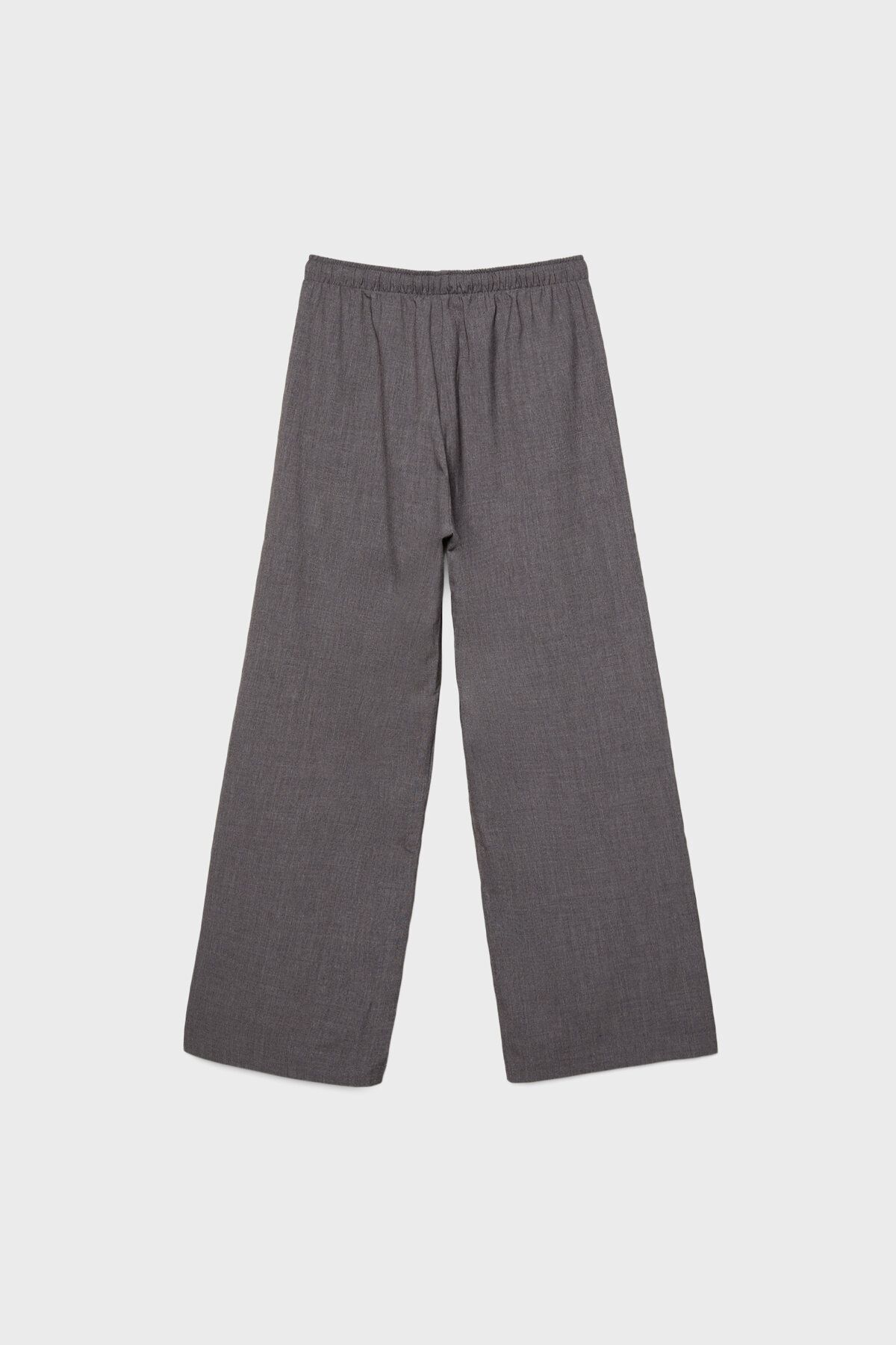 Uzun dökümlü şık pantolon