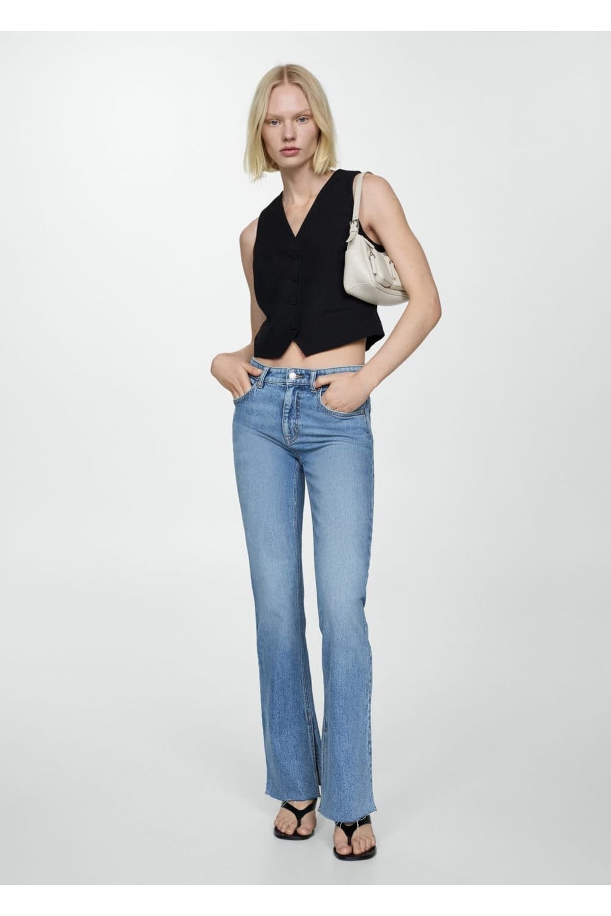 Orta Bel Yırtmaçlı Düz Kesim Jean Orta Bel Yırtmaçlı Düz Kesim Jean