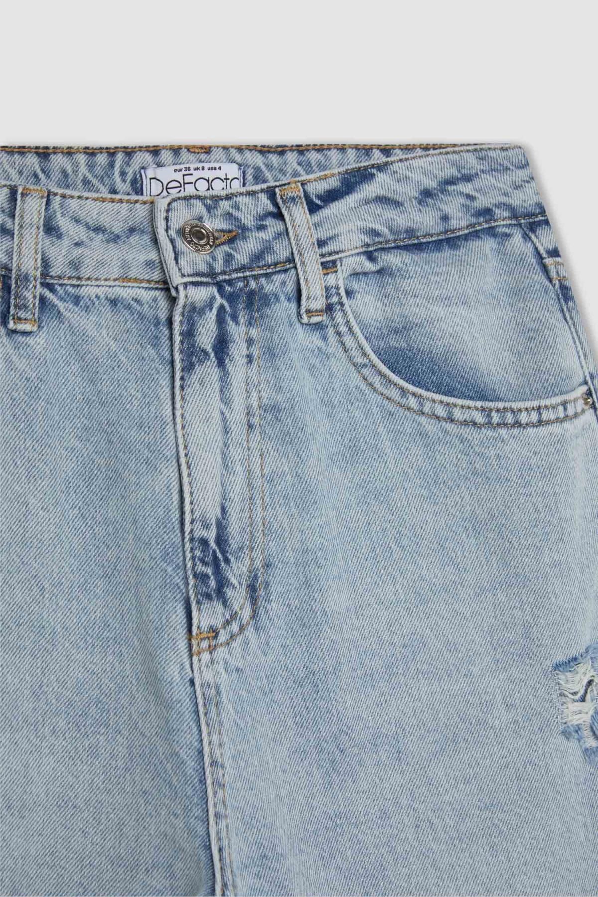 Lina Mom Fit Yırtık Detaylı Yüksek Bel Bilek Boy Jean Yıkamalı Pantolon C8611AX24HS Lina Mom Fit Yırtık Detaylı Yüksek Bel Bilek Boy Jean Yıkamalı Pantolon C8611AX24HS