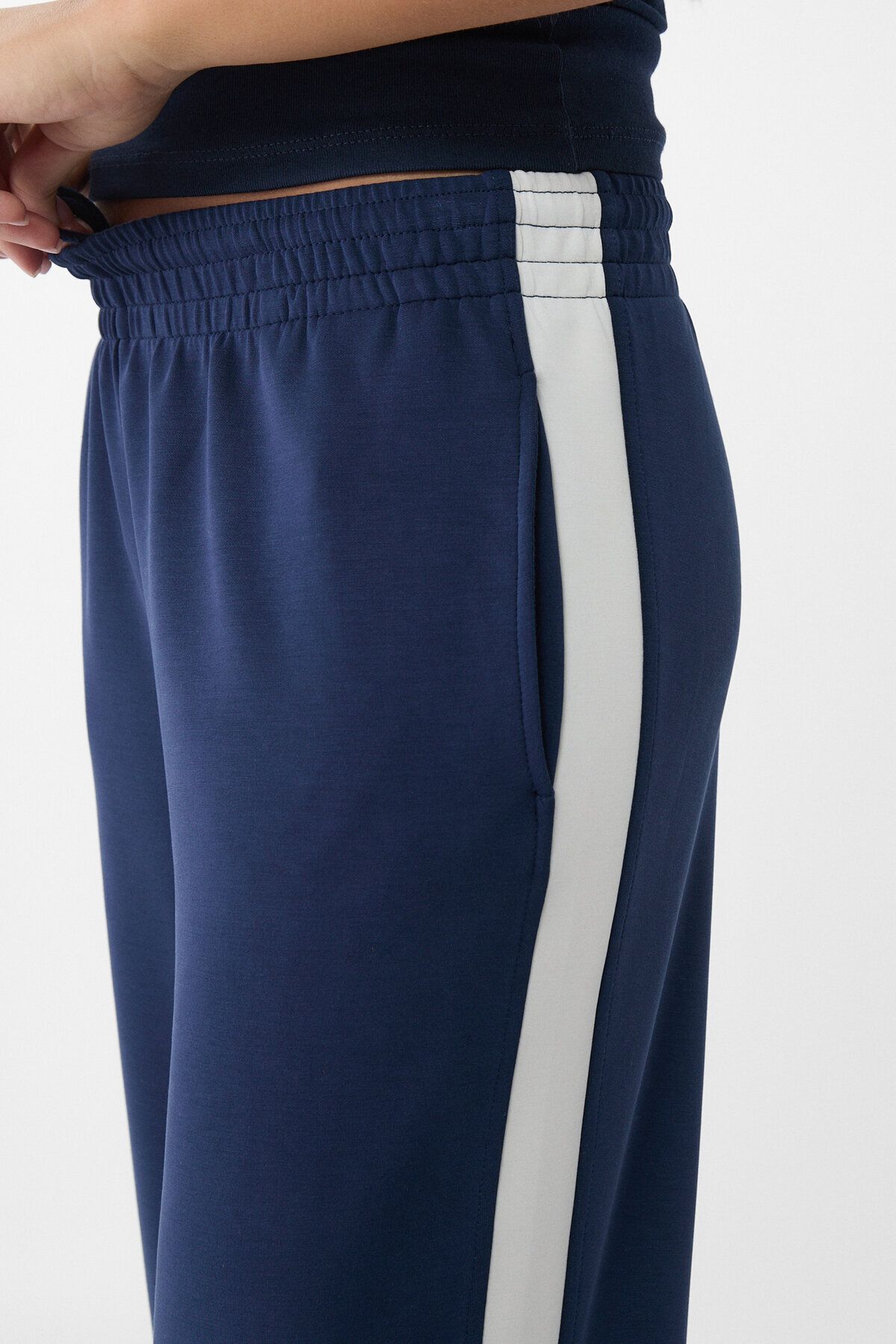 Yumuşak, straight fit pantolon Yumuşak, straight fit pantolon