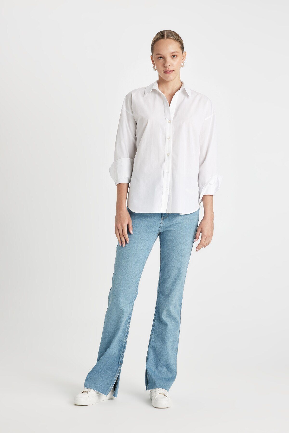 Slim Flare Yüksek Bel Paça Ucu Kesik Uzun Jean Pantolon C7619AX24AU Slim Flare Yüksek Bel Paça Ucu Kesik Uzun Jean Pantolon C7619AX24AU