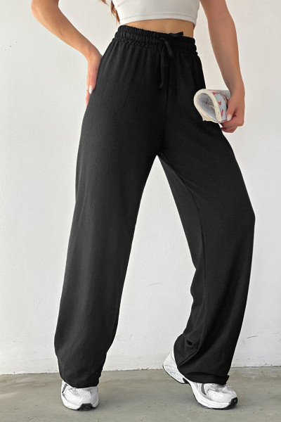 Kadın Siyah Beli Lastikli Cepli Bol Paça Mevsimlik Pantolon Kadın Siyah Beli Lastikli Cepli Bol Paça Mevsimlik Pantolon