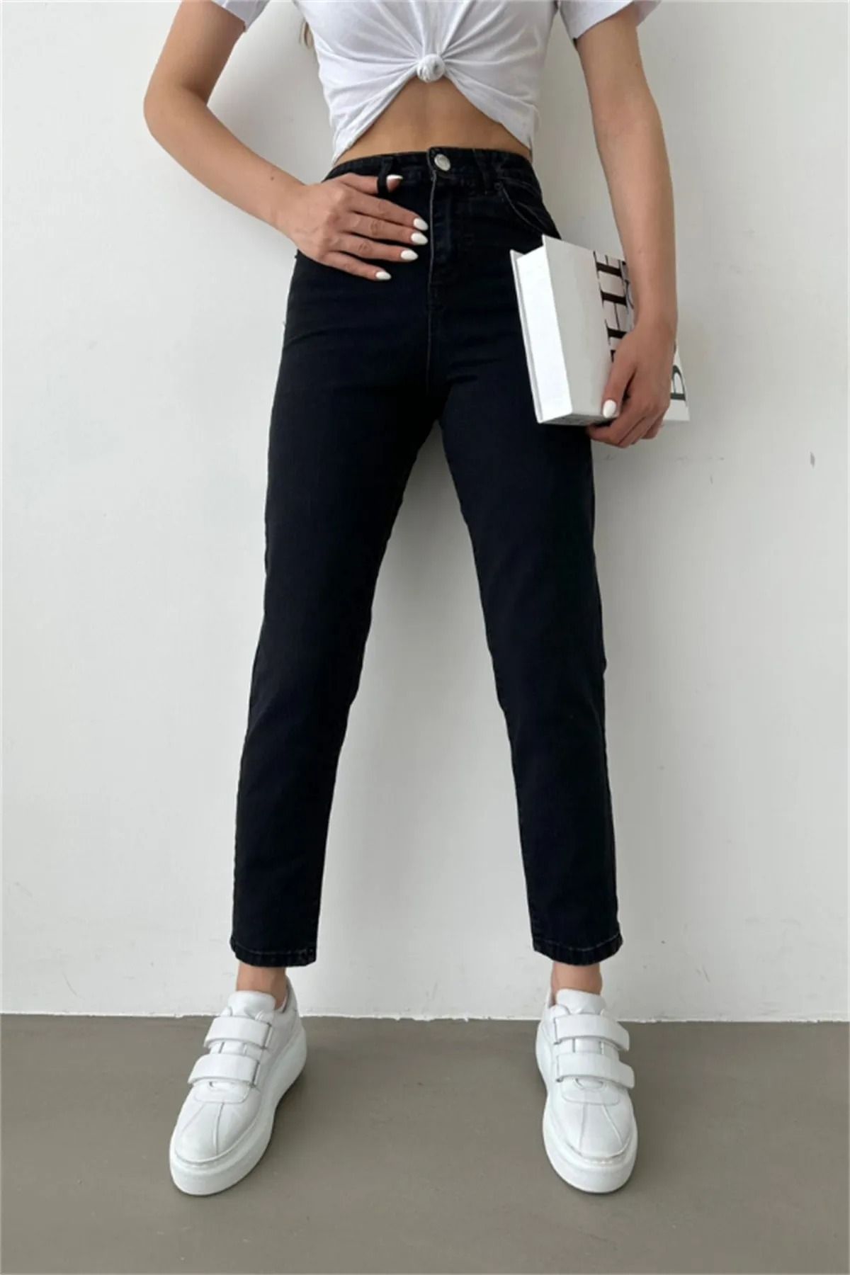 Phoebe Siyah Yüksek Bel Mom Jeans Boyfriend Phoebe Siyah Yüksek Bel Mom Jeans Boyfriend