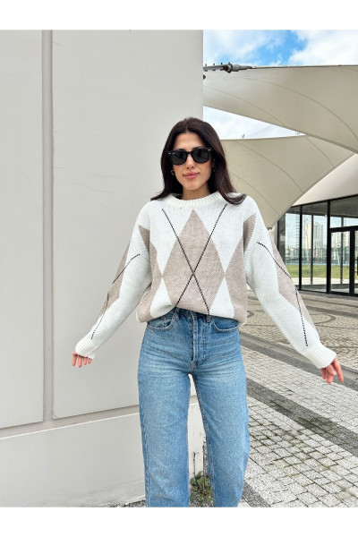 Vizon Baklava Desenli Ekru Kazak Siyah Şeritli Vizon Baklava Desenli Ekru Kazak Siyah Şeritli