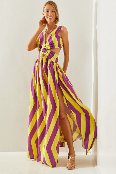 Kadın Sırt Dekolteli Kiloş Kesim Bağlamalı Çizgili Yırtmaç Detaylı Elbise 22217 60251496 Kadın Sırt Dekolteli Kiloş Kesim Bağlamalı Çizgili Yırtmaç Detaylı Elbise 22217 60251496