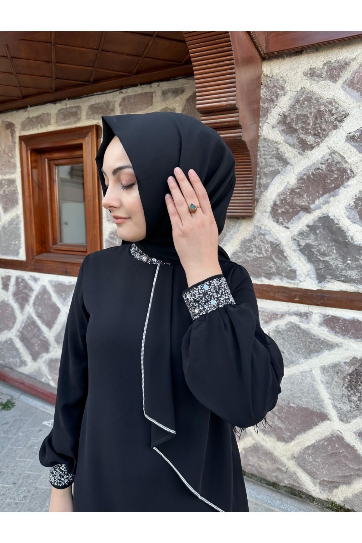 Krep taş işleme elbisemiz Krep taş işleme elbisemiz