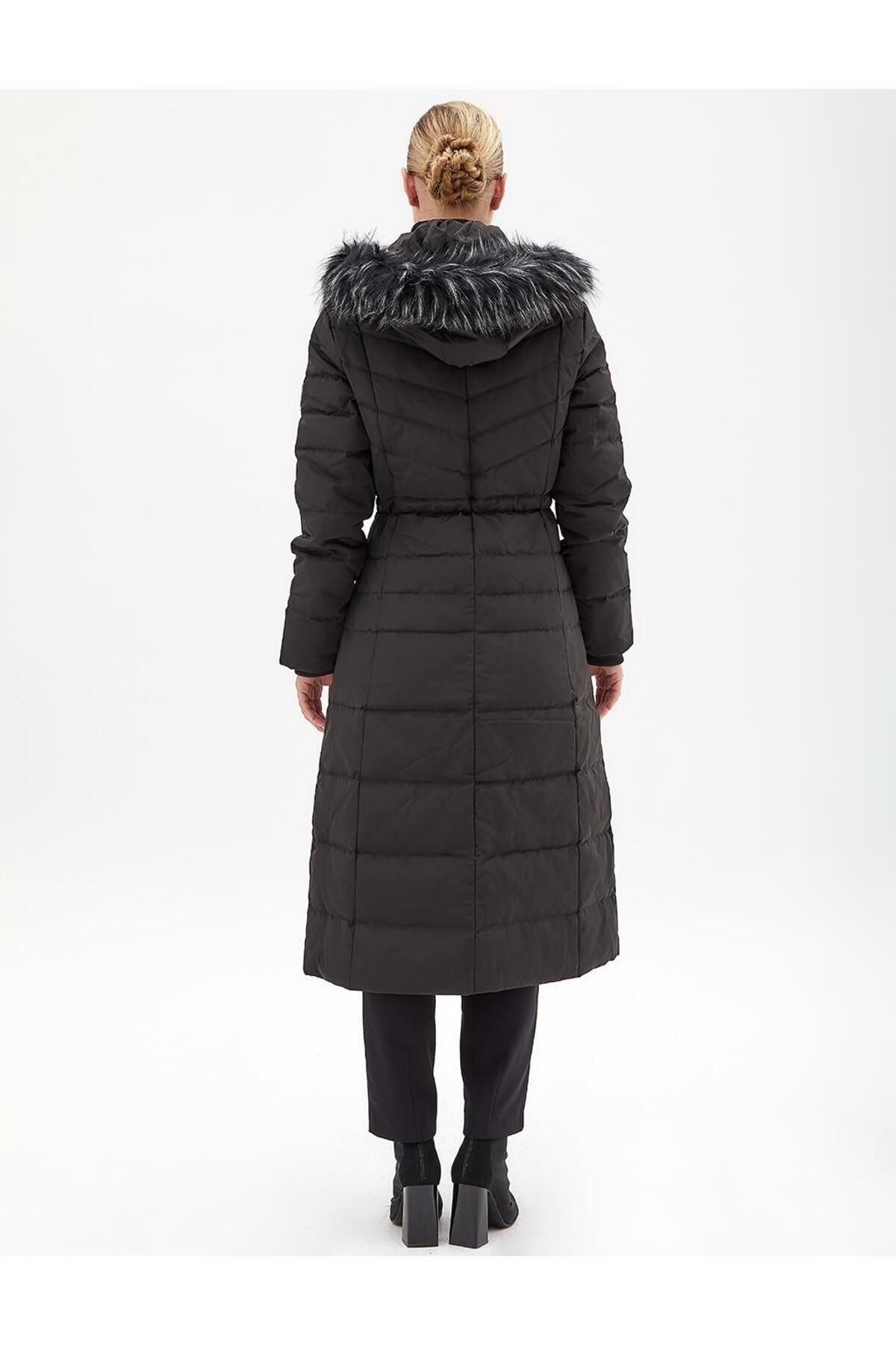 Kaz Tüyü Dolgulu Uzun Mont Siyah Kaz Tüyü Dolgulu Uzun Mont Siyah