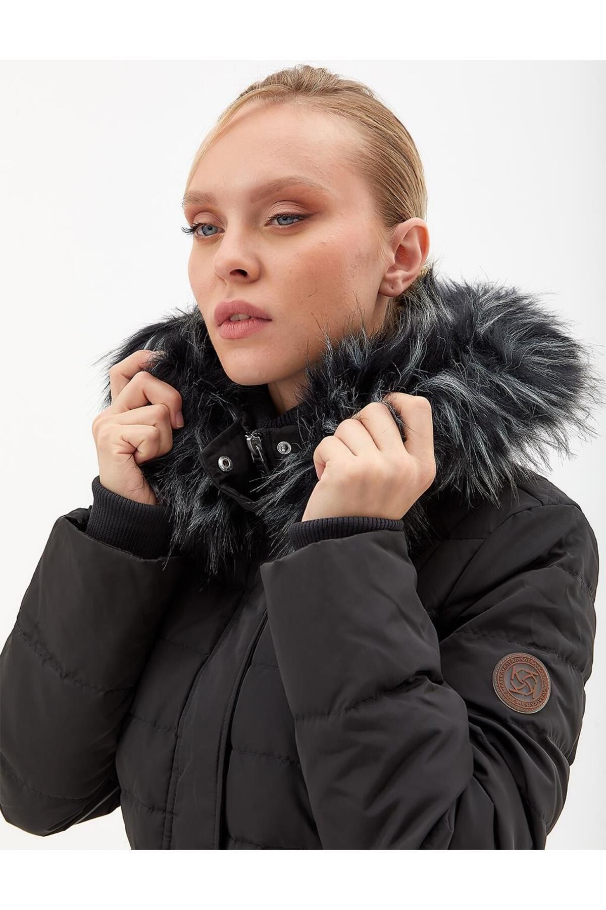 Kaz Tüyü Dolgulu Uzun Mont Siyah Kaz Tüyü Dolgulu Uzun Mont Siyah