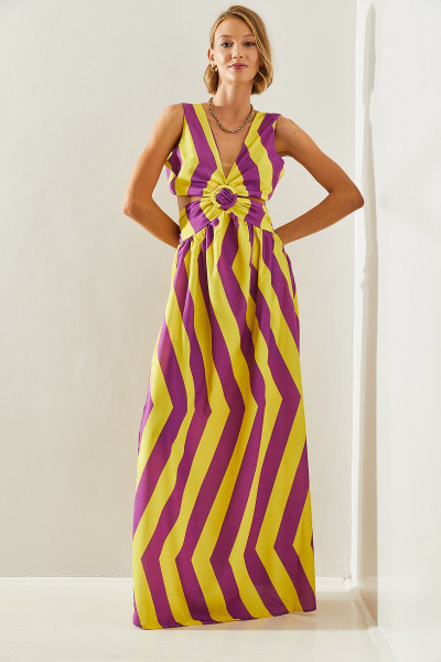 Kadın Sırt Dekolteli Kiloş Kesim Bağlamalı Çizgili Yırtmaç Detaylı Elbise 22217 60251496 Kadın Sırt Dekolteli Kiloş Kesim Bağlamalı Çizgili Yırtmaç Detaylı Elbise 22217 60251496