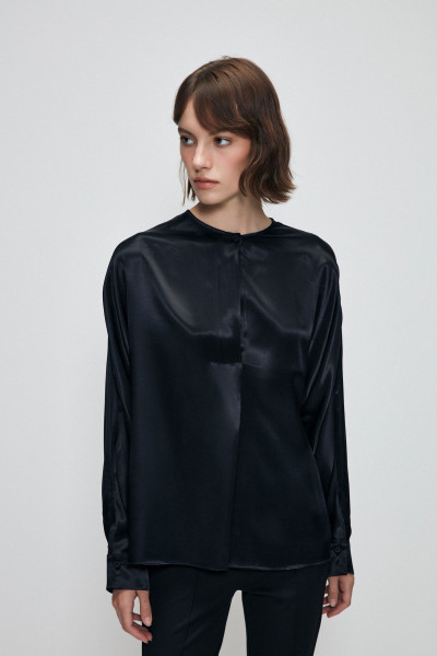 Yakasız Bluz Yakasız Bluz