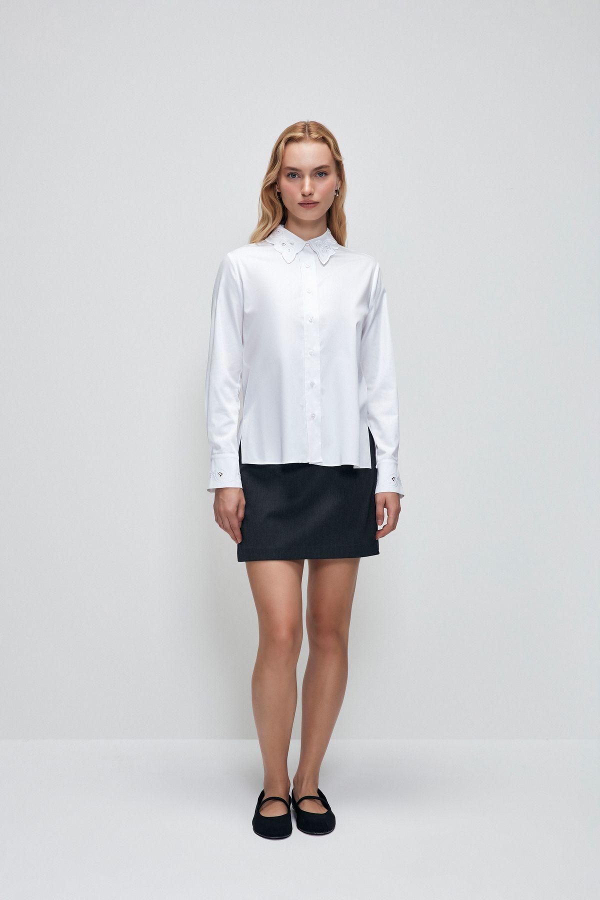 Nakış Detaylı Gömlek Nakış Detaylı Gömlek