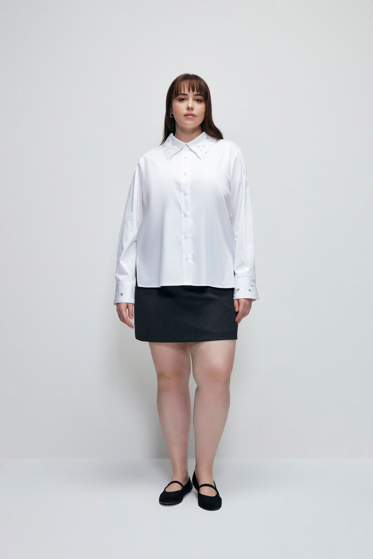 Nakış Detaylı Gömlek Nakış Detaylı Gömlek