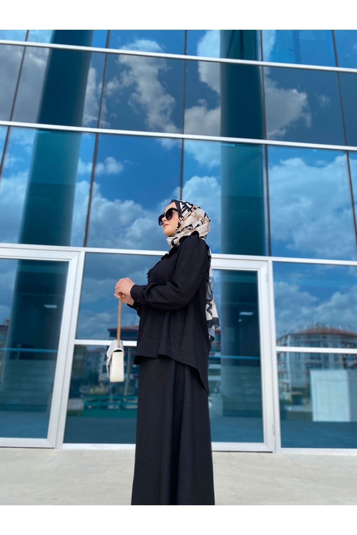 Mevlana Etekli , Yaka Detaylı Alt Üst Takım Mevlana Etekli , Yaka Detaylı Alt Üst Takım