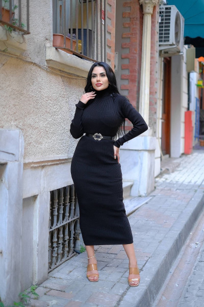 Kadın Yarım Balıkçı Yaka Kalem Model Kaşkorse Kumaş Elbise Tesettür Uygundur Boy 135cm Kemersiz Kadın Yarım Balıkçı Yaka Kalem Model Kaşkorse Kumaş Elbise Tesettür Uygundur Boy 135cm Kemersiz