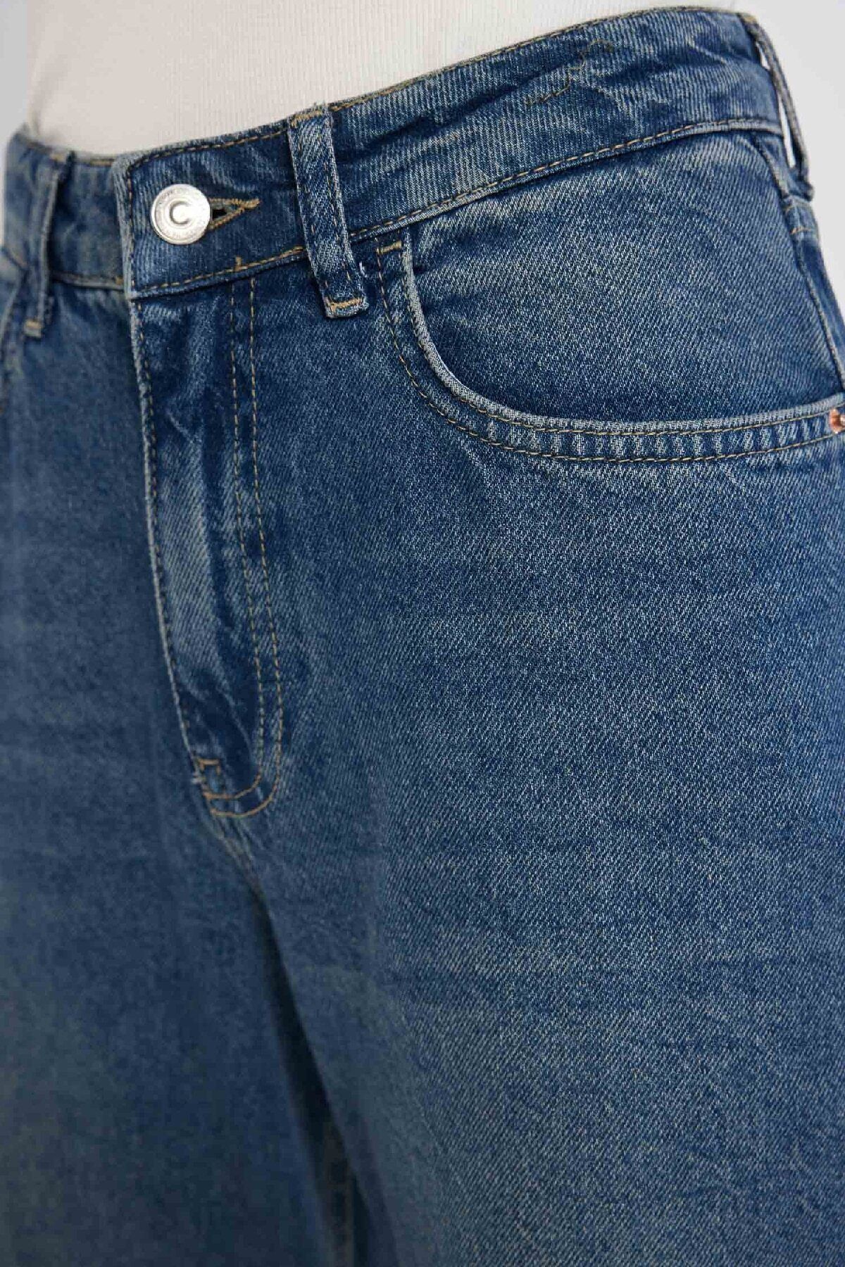 Straight Wide Yüksek Bel Uzun Jean Yıkamalı Pantolon D4317ax24au Straight Wide Yüksek Bel Uzun Jean Yıkamalı Pantolon D4317ax24au
