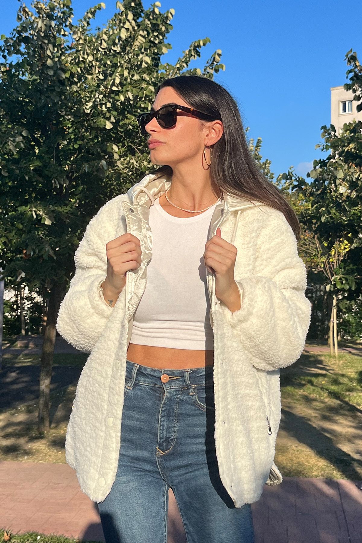 Peluş Kapitone Garnili Mont Peluş Kapitone Garnili Mont