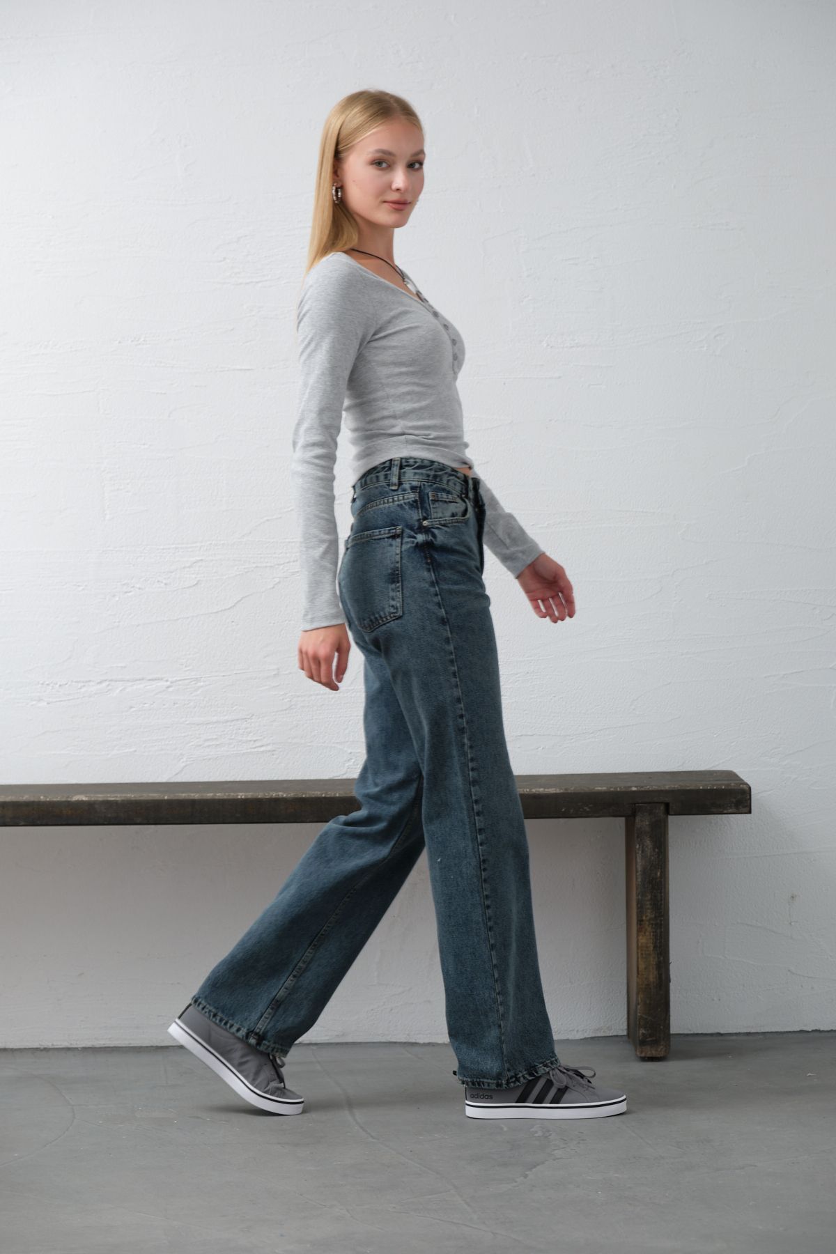 Mavi Yüksek Bel Üste Oturan %100 Pamuk Geniş Paça Flare Jean Kot Kadın Wide Leg Pantolon @sanremo Mavi Yüksek Bel Üste Oturan %100 Pamuk Geniş Paça Flare Jean Kot Kadın Wide Leg Pantolon @sanremo