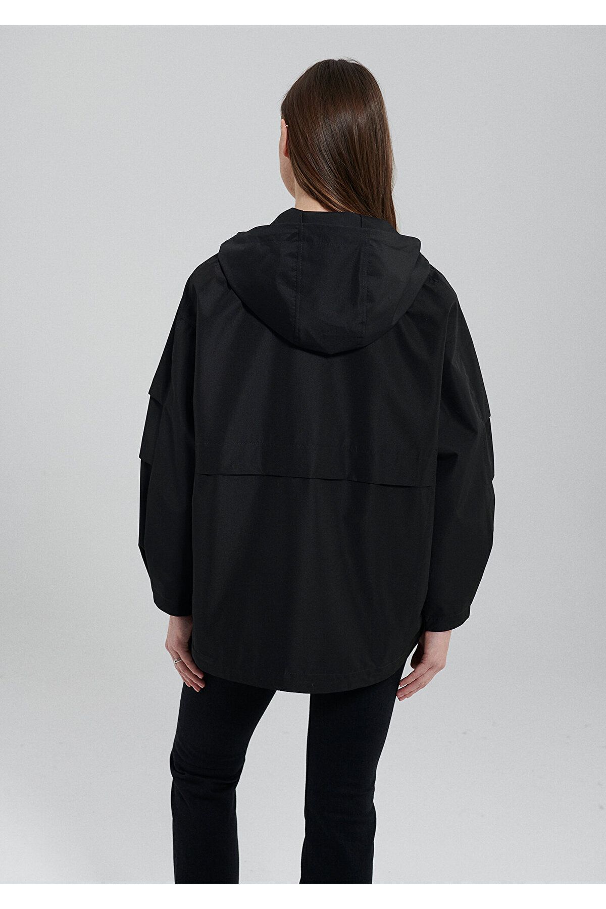 Kapüşonlu Siyah Ceket Oversize / Geniş Kesim 1110329-900 Kapüşonlu Siyah Ceket Oversize / Geniş Kesim 1110329-900