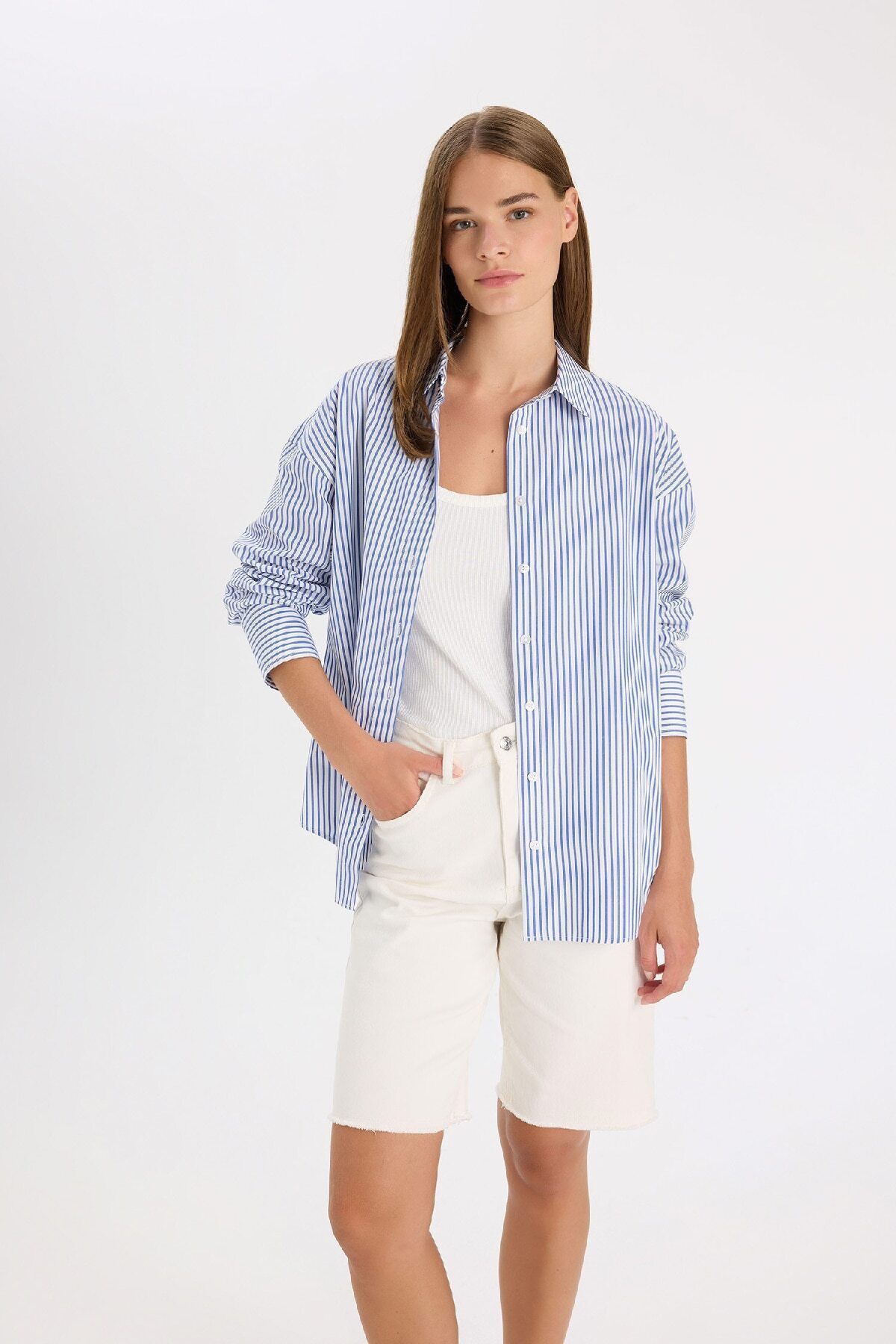 Oversize Geniş Kalıp Çizgili Poplin Uzun Kollu Gömlek D4899ax24au Oversize Geniş Kalıp Çizgili Poplin Uzun Kollu Gömlek D4899ax24au