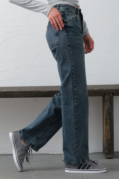 Mavi Yüksek Bel Üste Oturan %100 Pamuk Geniş Paça Flare Jean Kot Kadın Wide Leg Pantolon @sanremo Mavi Yüksek Bel Üste Oturan %100 Pamuk Geniş Paça Flare Jean Kot Kadın Wide Leg Pantolon @sanremo