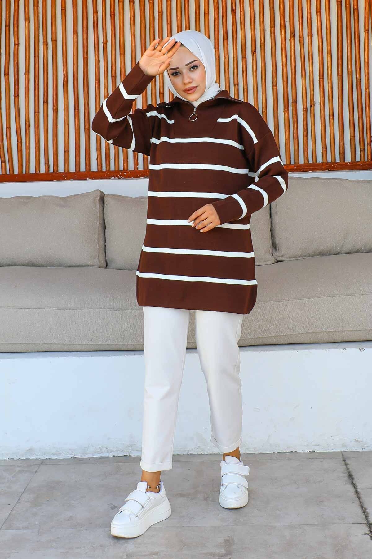 Kahverengi Yaka Fermuarlı Çizgili Triko Tunik Kahverengi Yaka Fermuarlı Çizgili Triko Tunik