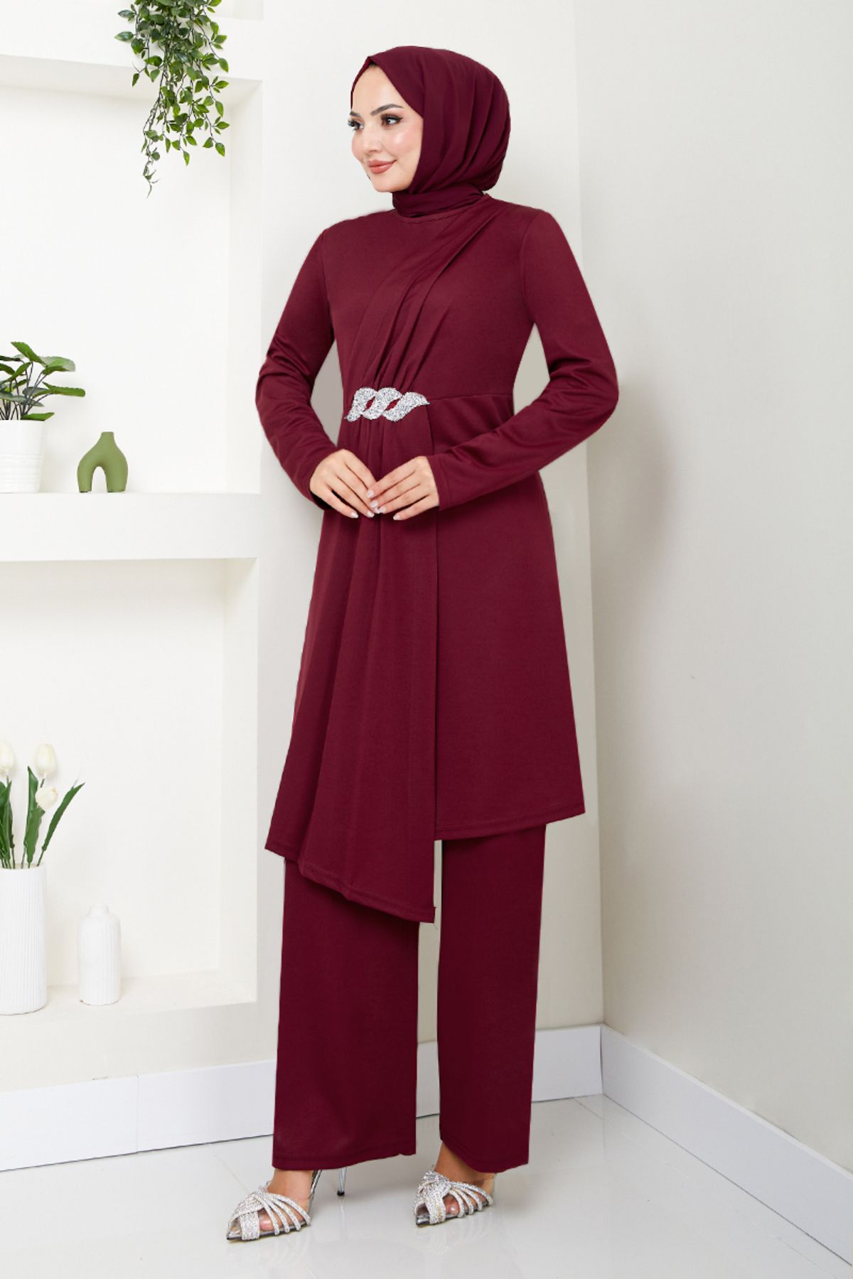 Kemeri Taş Detaylı Takım 269DVL897 Bordo Kemeri Taş Detaylı Takım 269DVL897 Bordo