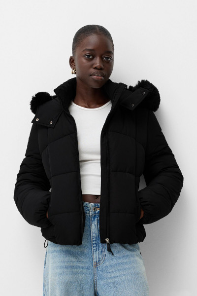 Suni kürk kapüşonlu şişme mont Suni kürk kapüşonlu şişme mont