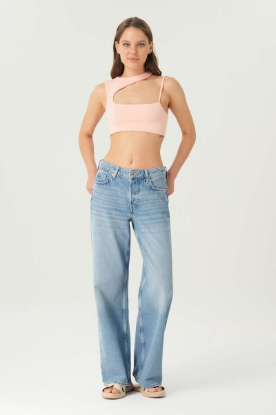 Weslie Açık Mavi Normal Bel Patı Düğmeli Wideleg Jean Pantolon C 4530-207 Weslie Açık Mavi Normal Bel Patı Düğmeli Wideleg Jean Pantolon C 4530-207