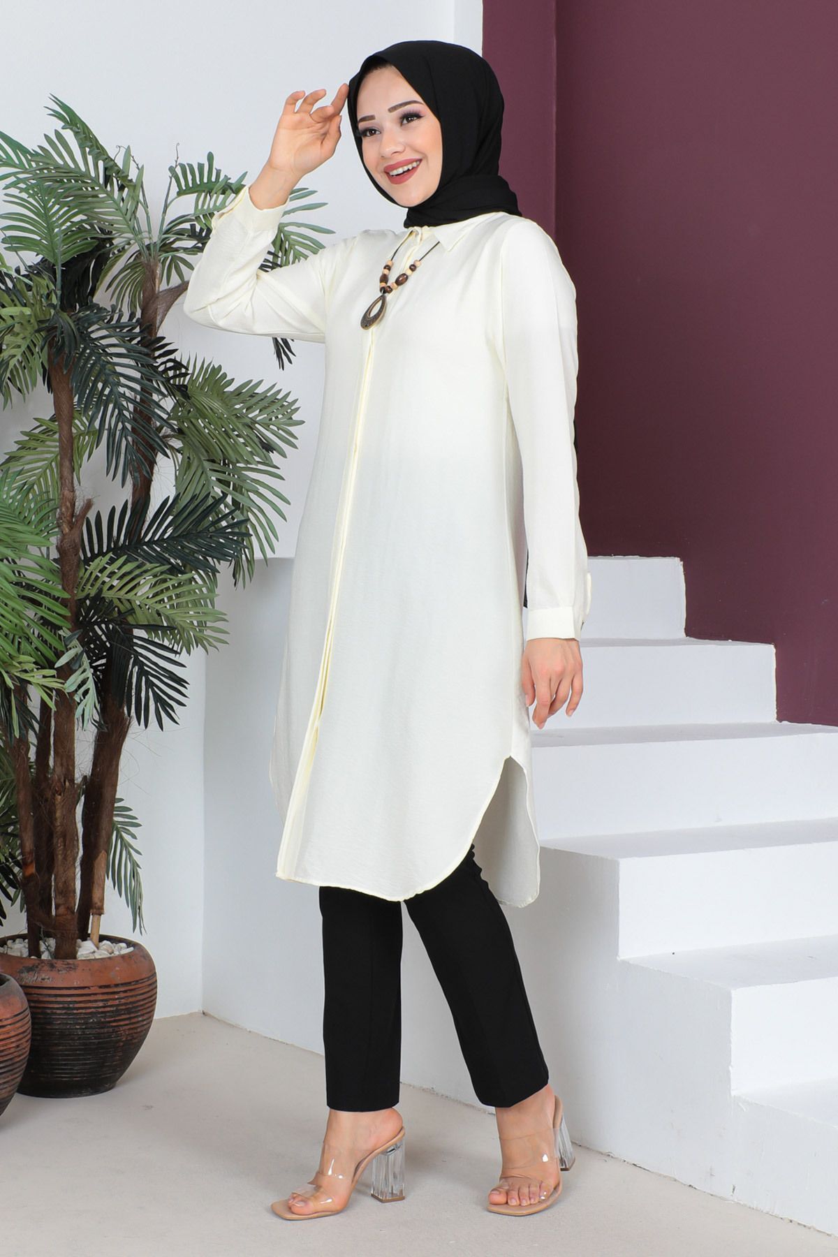 Kolyeli Tunik TSD230512 Ekru Kolyeli Tunik TSD230512 Ekru