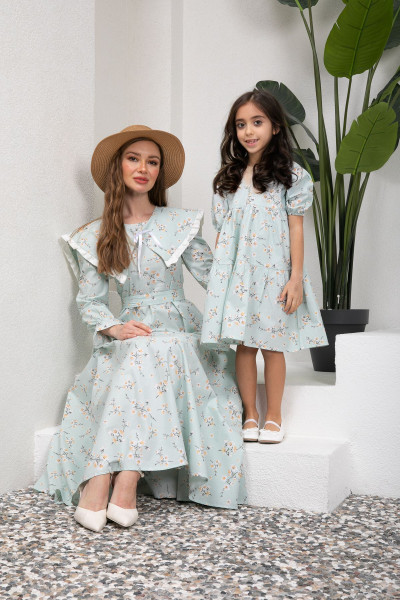 Tesettür Bahar Dalı Su Yeşili Seyyar Yakalı Kloş Anne Kız Çocuk Kombini Tesettür Bahar Dalı Su Yeşili Seyyar Yakalı Kloş Anne Kız Çocuk Kombini