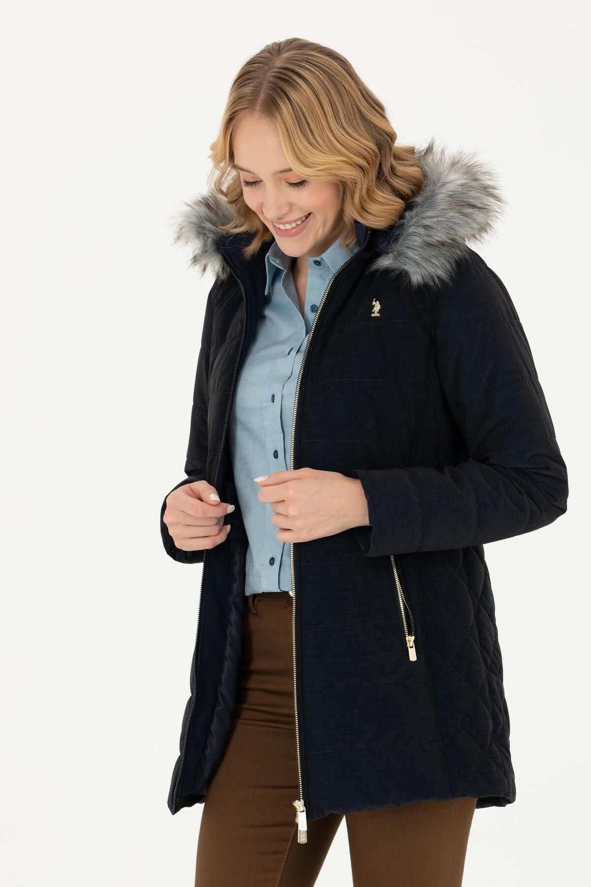 U.S. POLO  KAPİŞONLU SLİMFİT SPOR DERİ MONT WP24016 LACİVERT U.S. POLO  KAPİŞONLU SLİMFİT SPOR DERİ MONT WP24016 LACİVERT