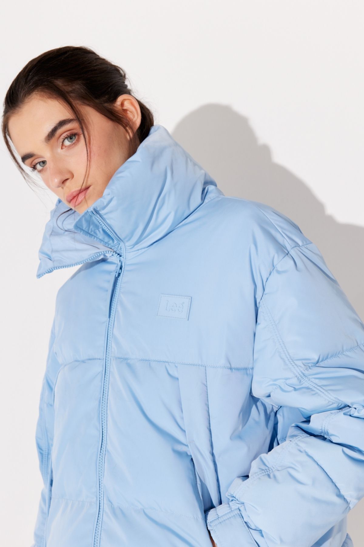 Loose Fit Rahat Kesim Dik Yaka Kadın Açık Mavi Şişme Mont Loose Fit Rahat Kesim Dik Yaka Kadın Açık Mavi Şişme Mont