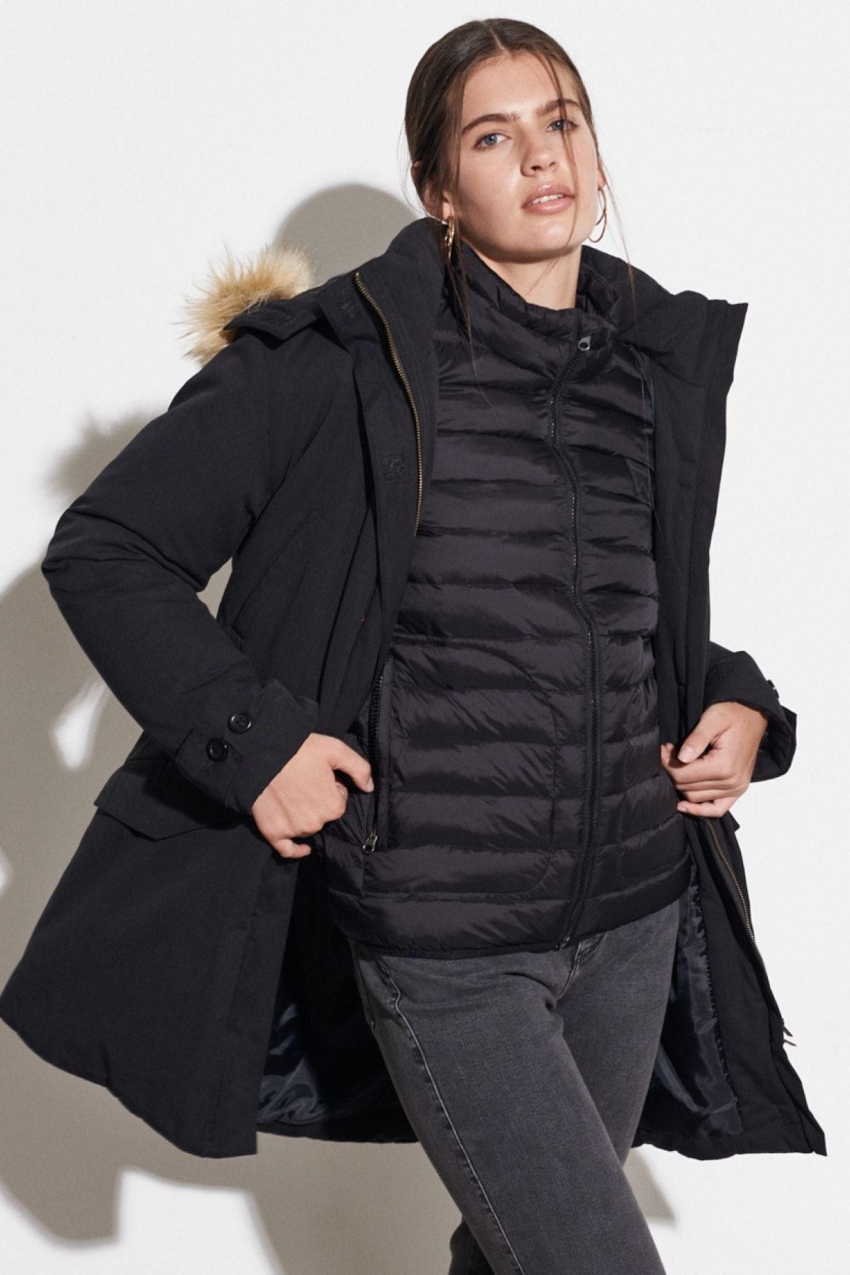 Regular Fit Normal Kesim Siyah Parka Ceket Regular Fit Normal Kesim Siyah Parka Ceket