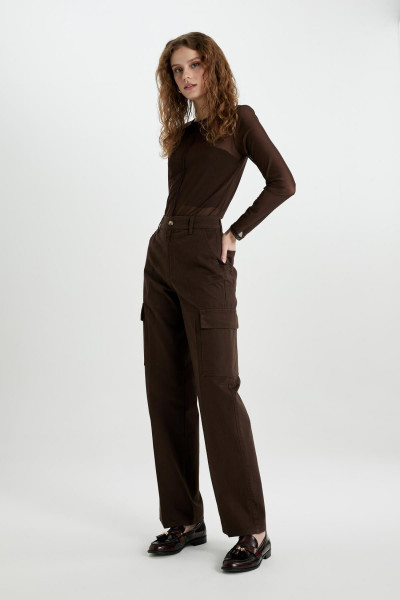 Slim Fit Dar Kesim Bisiklet Yaka Casual Tül Uzun Kollu Tişört C2724ax24sp Slim Fit Dar Kesim Bisiklet Yaka Casual Tül Uzun Kollu Tişört C2724ax24sp