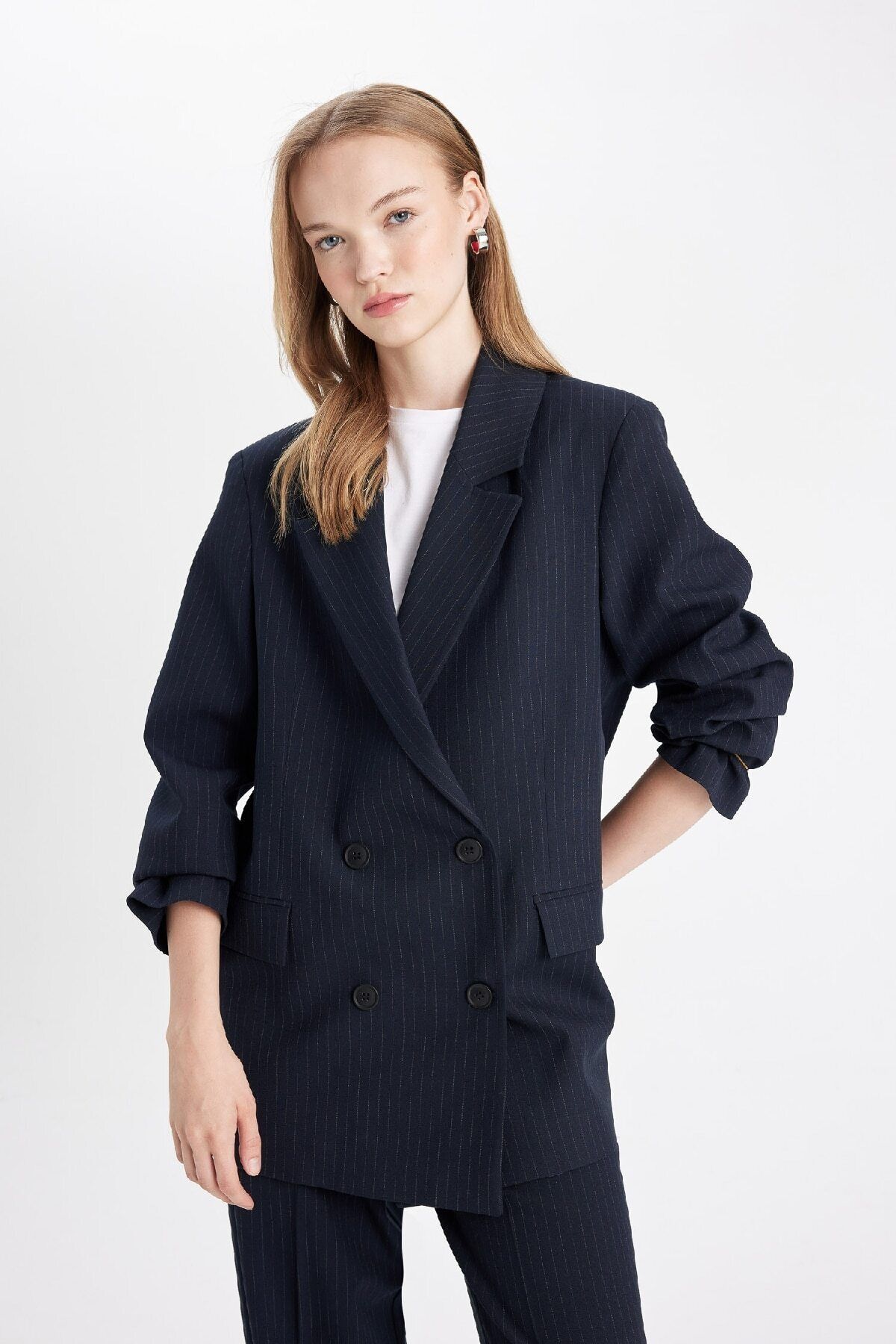 Oversize Geniş Kalıp Ceket Yaka Düğmeli Tafta Basic Düz Blazer Ceket D4418ax24au Oversize Geniş Kalıp Ceket Yaka Düğmeli Tafta Basic Düz Blazer Ceket D4418ax24au