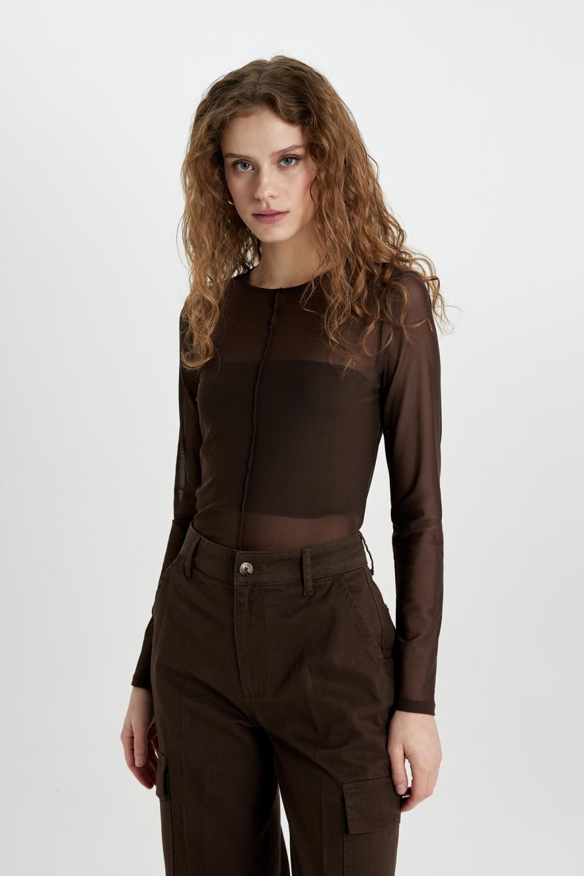 Slim Fit Dar Kesim Bisiklet Yaka Casual Tül Uzun Kollu Tişört C2724ax24sp Slim Fit Dar Kesim Bisiklet Yaka Casual Tül Uzun Kollu Tişört C2724ax24sp