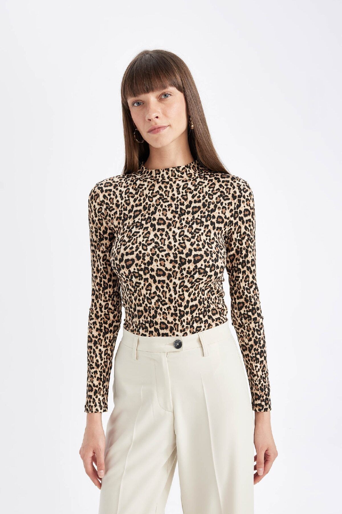Slim Fit Dar Kesim Yarım Balıkçı Yaka Leopar Desenli Uzun Kollu Tişört D4983ax24au Slim Fit Dar Kesim Yarım Balıkçı Yaka Leopar Desenli Uzun Kollu Tişört D4983ax24au