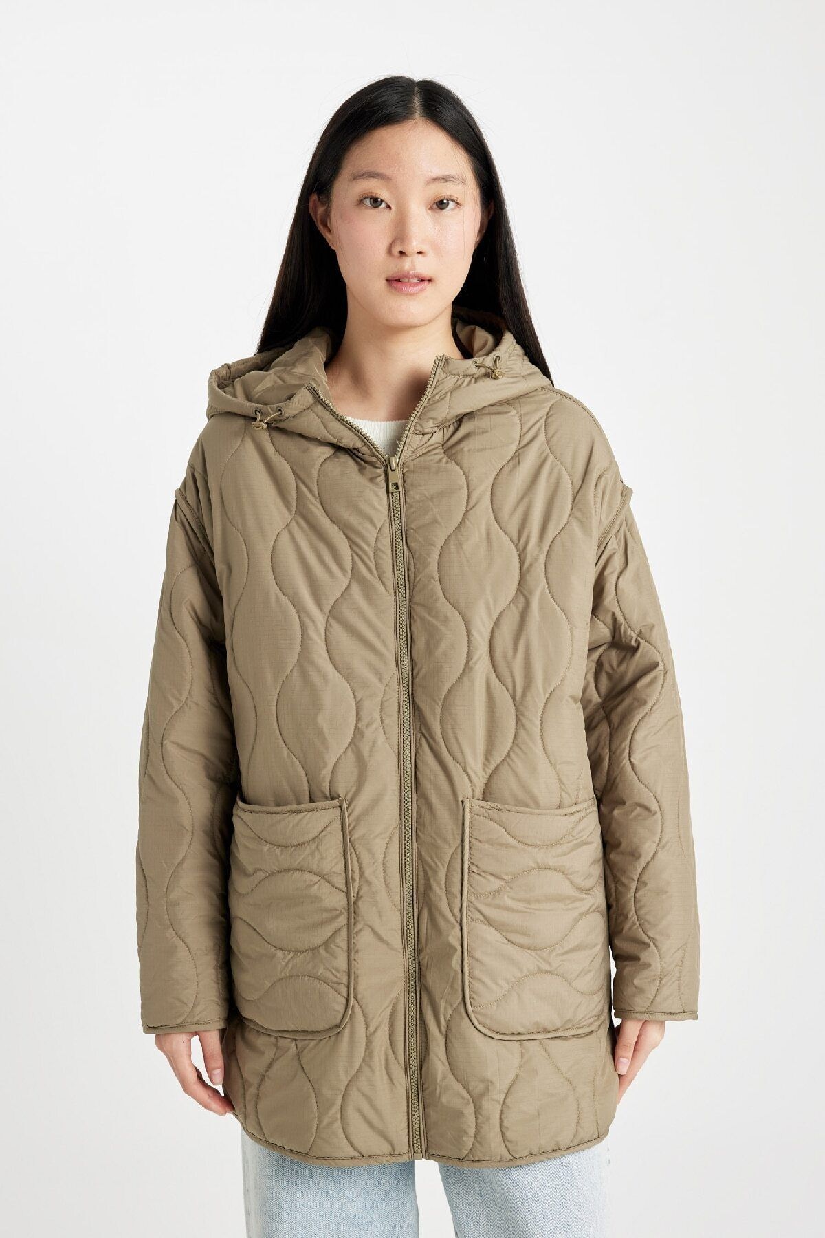 Regular Fit Kapüşonlu Kapitoneli İnce Parka Mont C1645AX24AU Regular Fit Kapüşonlu Kapitoneli İnce Parka Mont C1645AX24AU