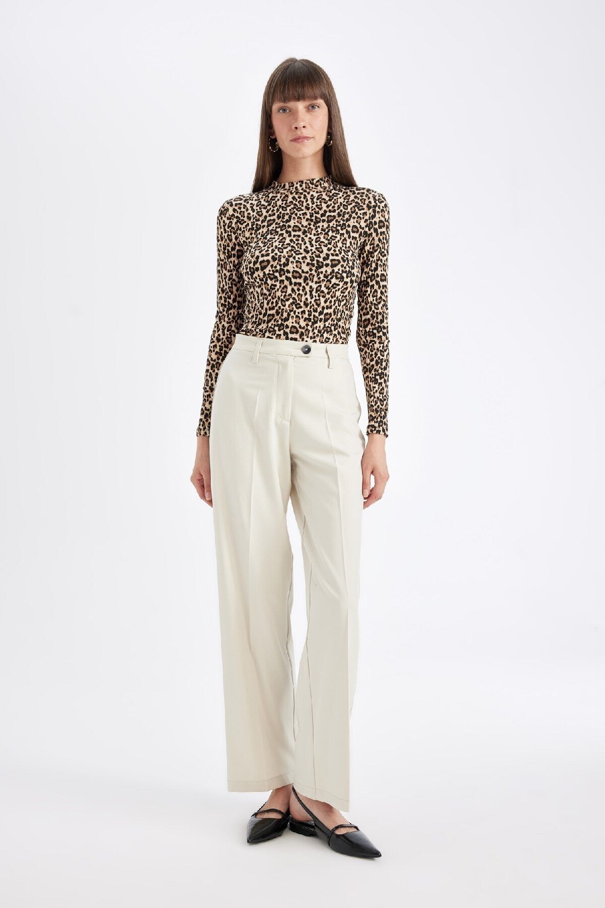 Slim Fit Dar Kesim Yarım Balıkçı Yaka Leopar Desenli Uzun Kollu Tişört D4983ax24au Slim Fit Dar Kesim Yarım Balıkçı Yaka Leopar Desenli Uzun Kollu Tişört D4983ax24au