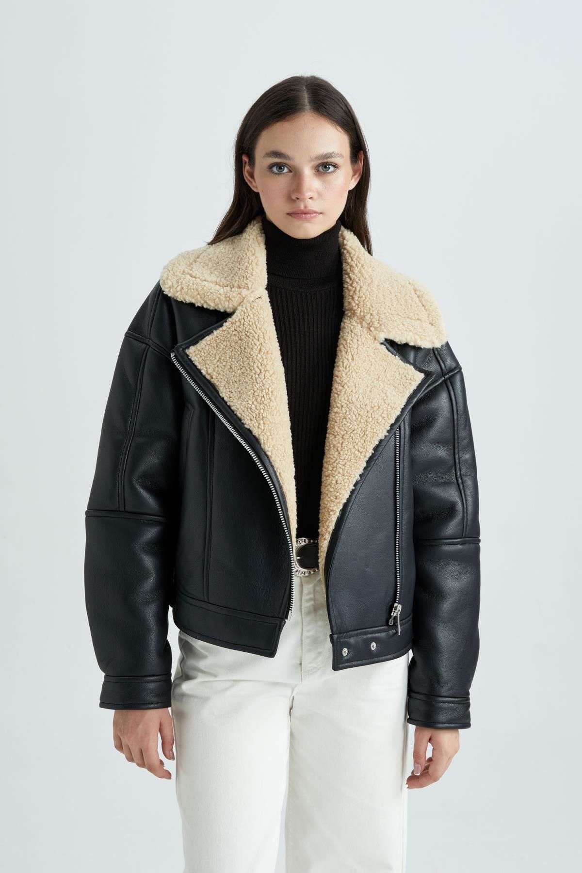 Su Geçirmez Oversize Fit Suni Kürklü Astarlı Suni Deri Mont A0970ax23wn Su Geçirmez Oversize Fit Suni Kürklü Astarlı Suni Deri Mont A0970ax23wn