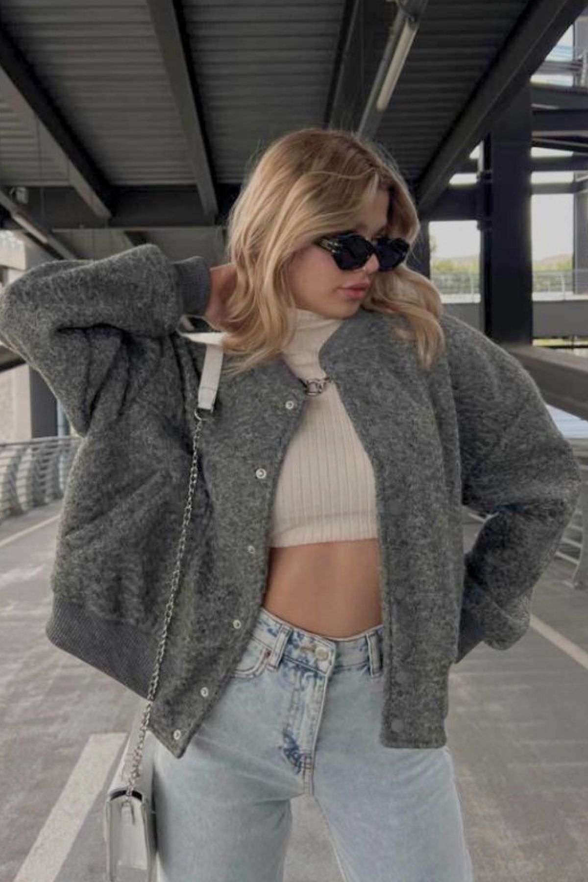 kaşe yün görünümlü bol kesim çıtçıt kapama cep detay crop trend bomber pinterest muadil ceket mont kaşe yün görünümlü bol kesim çıtçıt kapama cep detay crop trend bomber pinterest muadil ceket mont