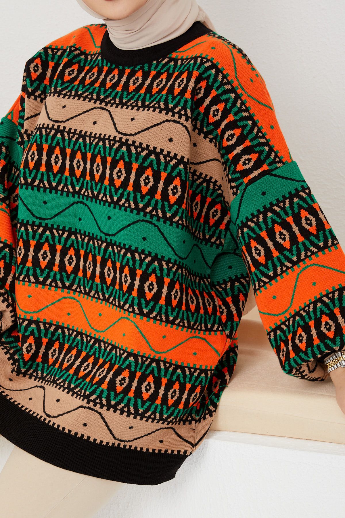 Modest Tesettür Triko Tunik  Desenli Salaş Kışlık Şık Balon Kollu Tarz Tunik Modest Tesettür Triko Tunik  Desenli Salaş Kışlık Şık Balon Kollu Tarz Tunik